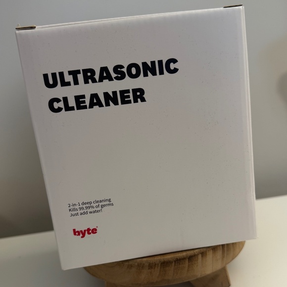 Byte Ultrasonic Cleaner & Fizz Cleaning Tablets - Picture 2 of 10